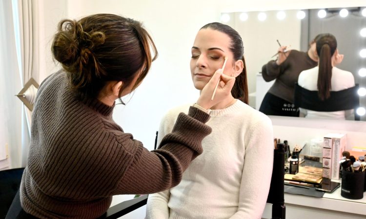 ZAZMAKEUP – Yaël Boros