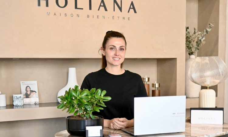 Holiana